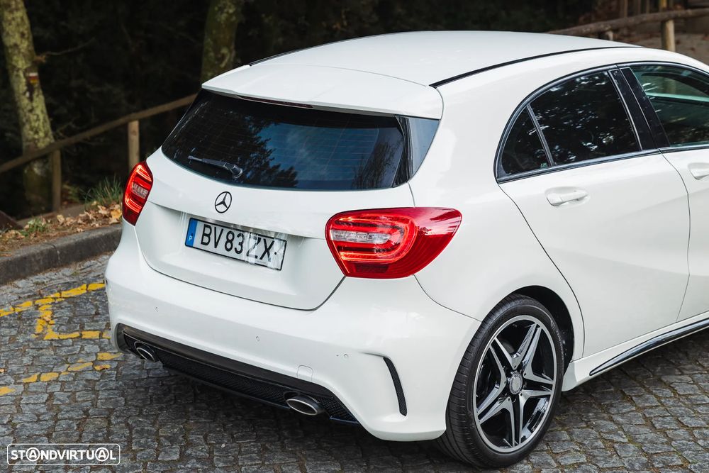 Mercedes-Benz 200 - 6