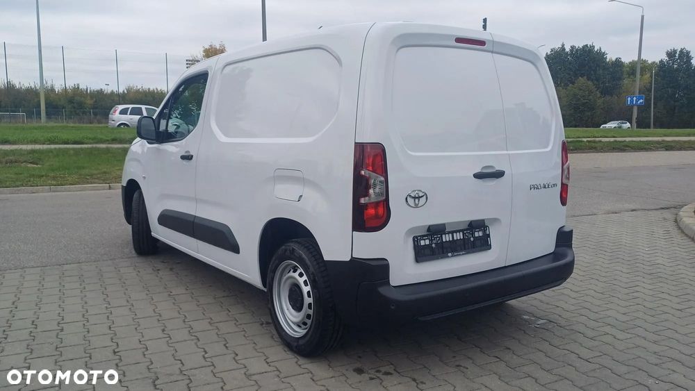 Toyota Proace City - 7