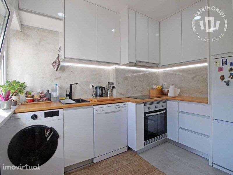 Caldas da Rainha: um T2 feito para novas histórias - Grande imagem: 4/12