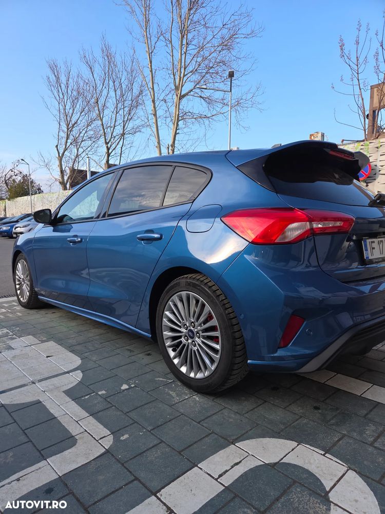 Ford Focus - 12