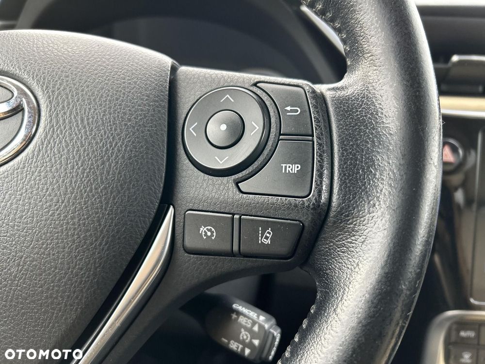 Toyota Corolla 1.6 Prestige EU6 - 13