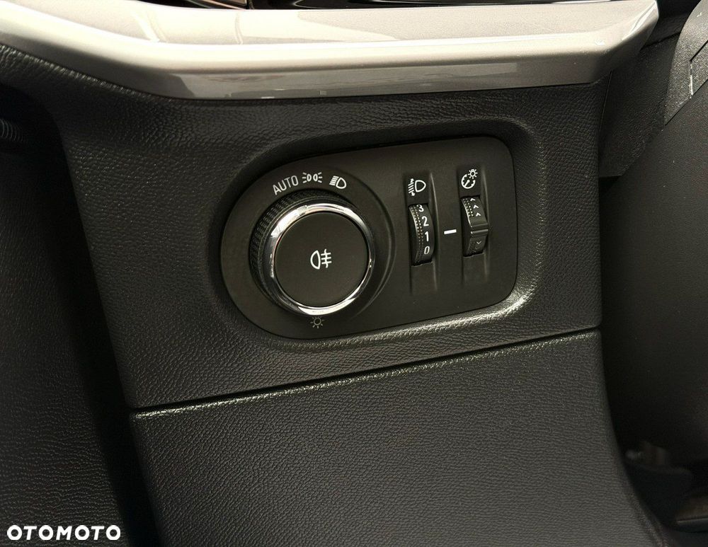 Opel Mokka 1.2 T Edition S&S - 24