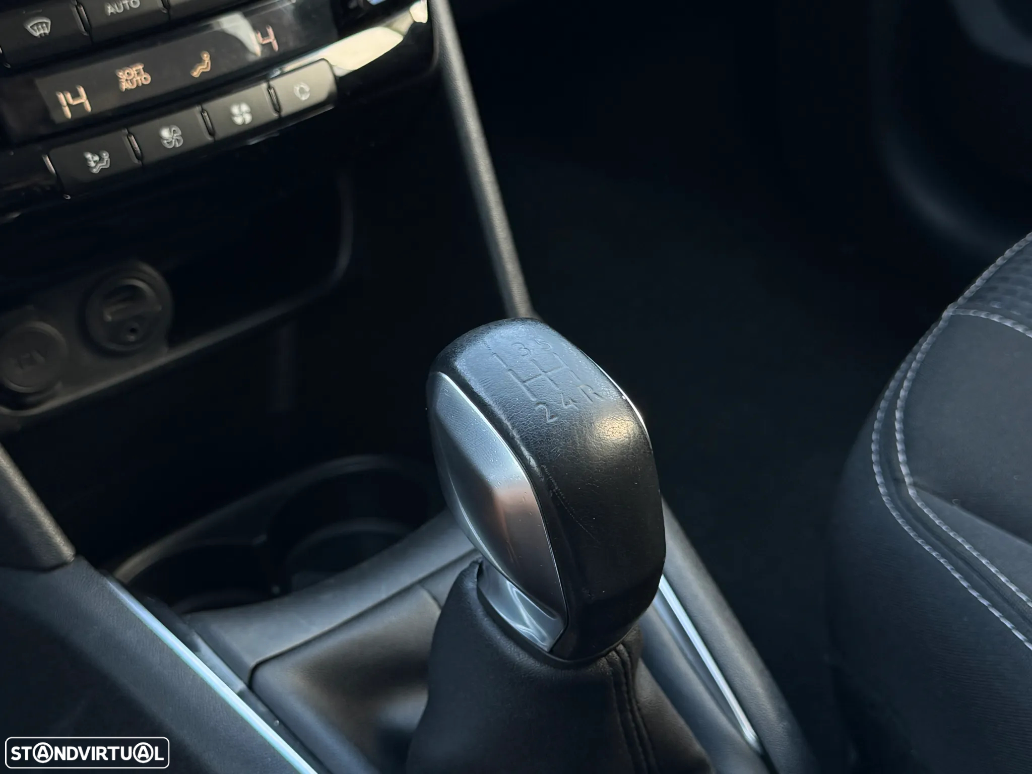 Peugeot 208 PureTech 82 Allure - 21