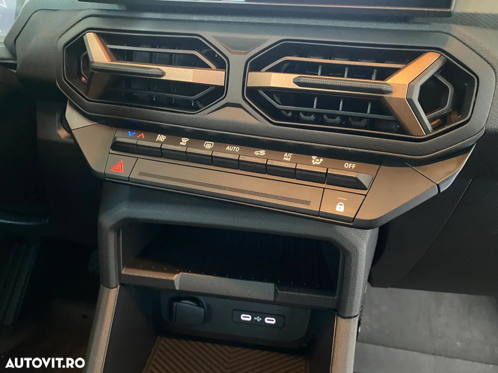 Dacia Duster HEV 140 Extreme - 11