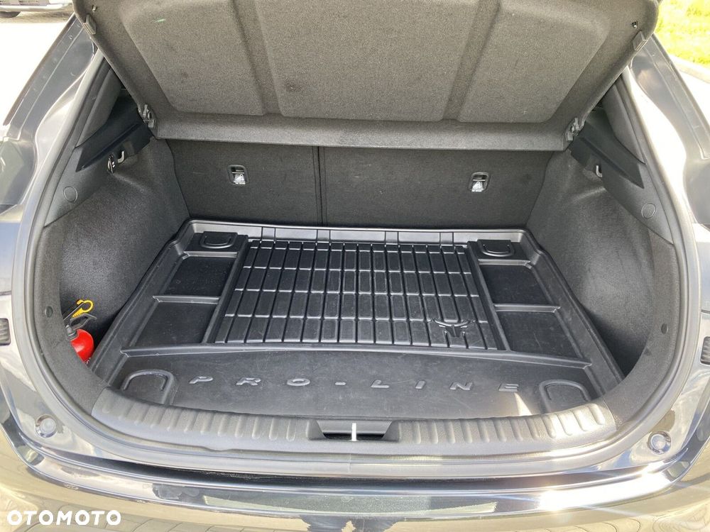 Kia XCeed - 13