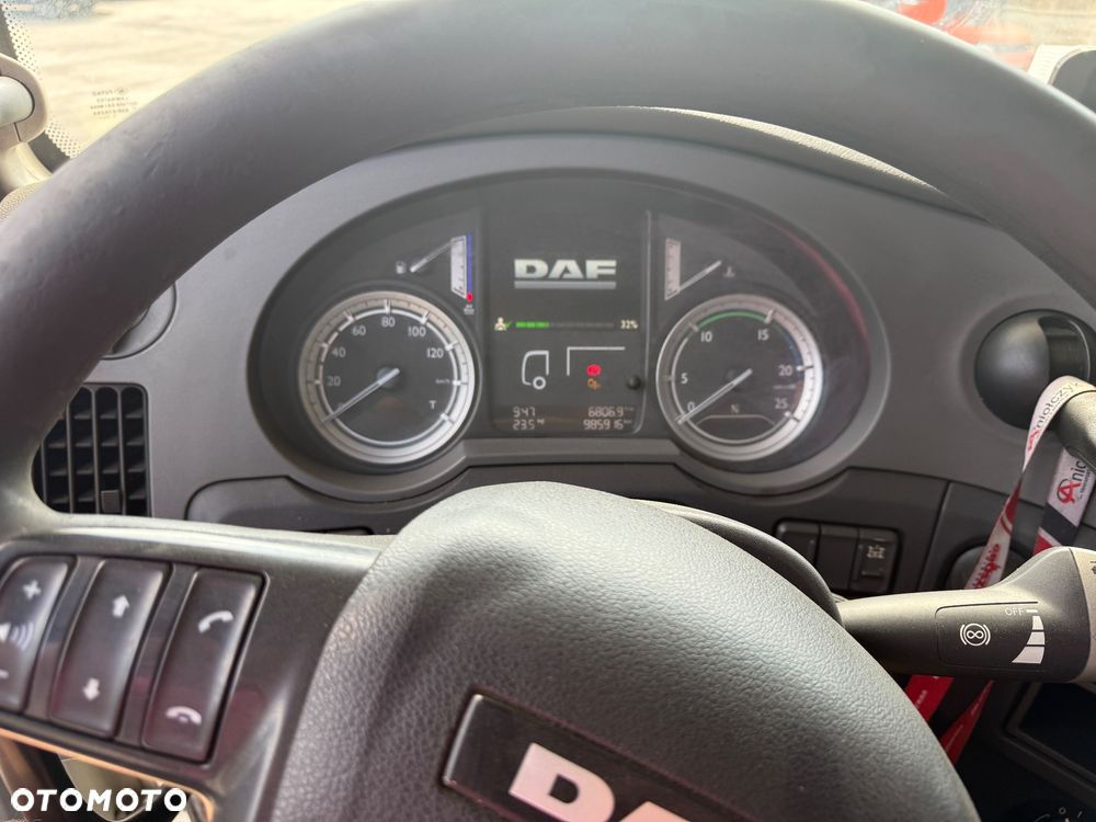 DAF 106 460 - 9