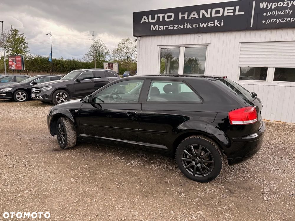 Audi A3 3-drzwiowe 1.6 FSI S Line Sportpaket plus - 4
