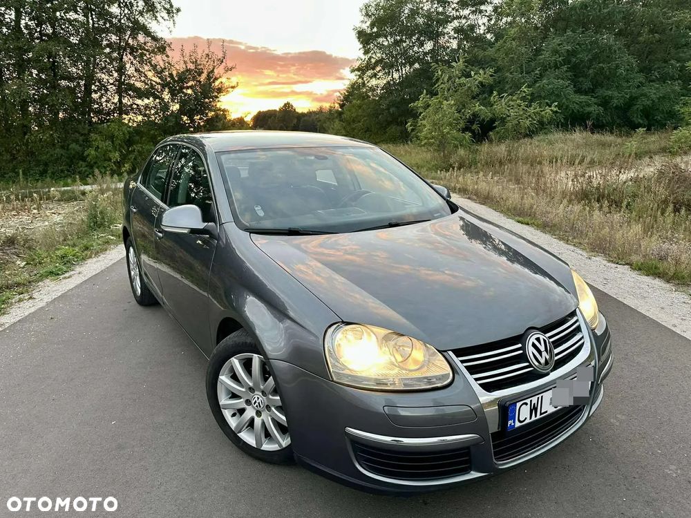 Volkswagen Jetta - 14