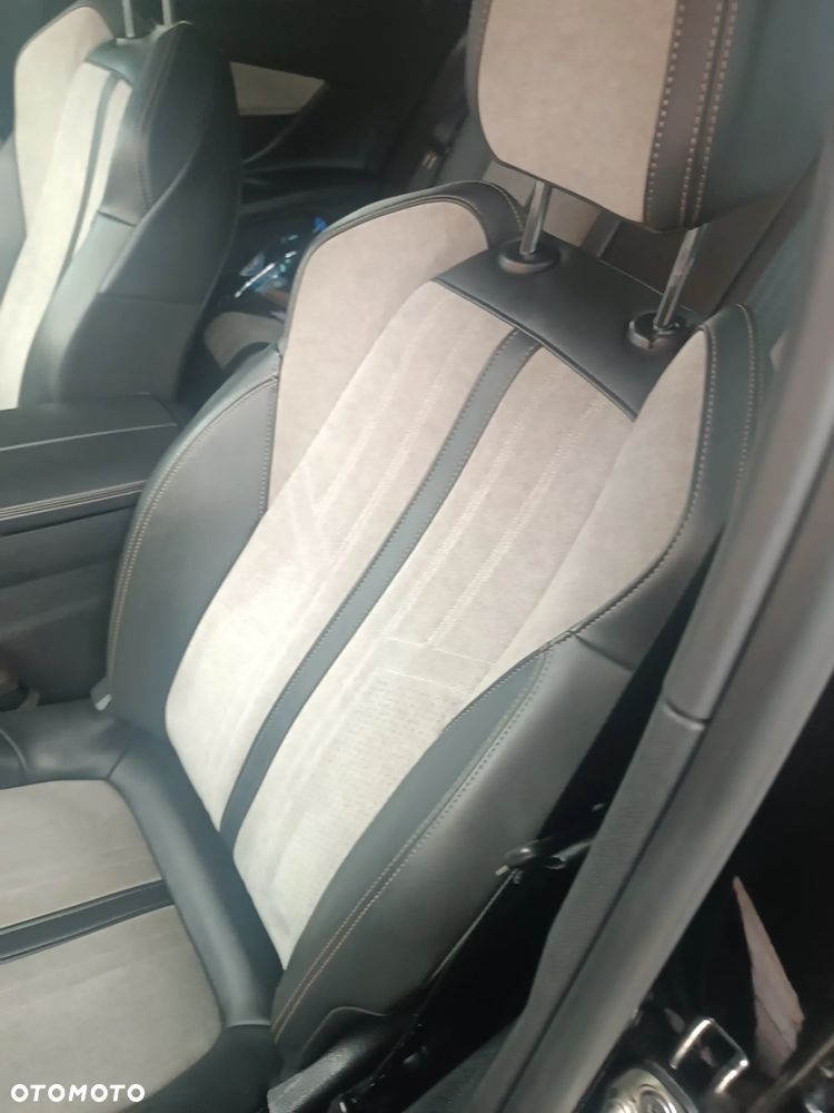 Peugeot 3008 1.6 PureTech Hybrid PHEV Active Pack S&S EAT8 - 26