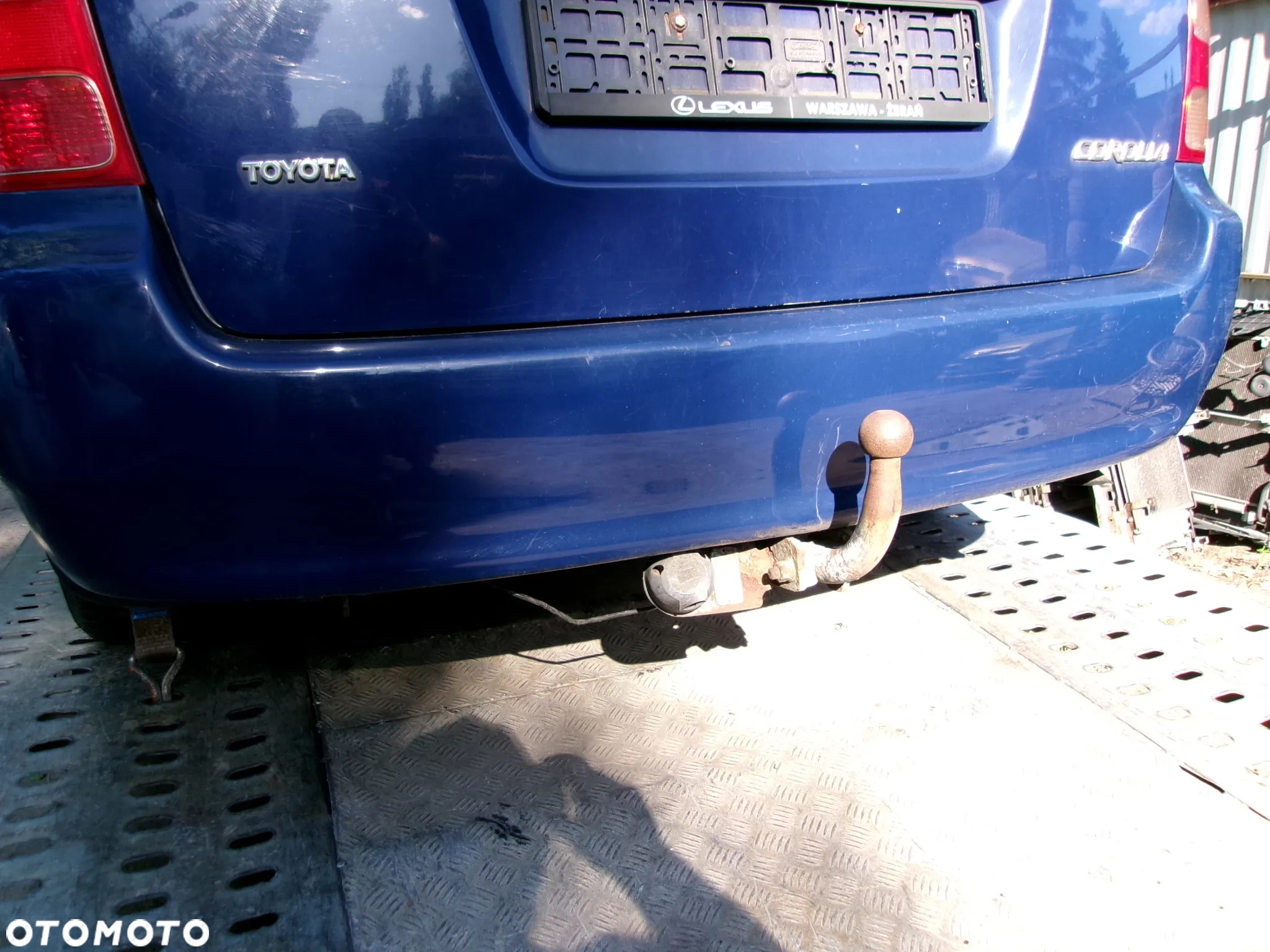ZDERZAK TYŁ TOYOTA COROLLA E12 KOMBI  8Q4 - 2