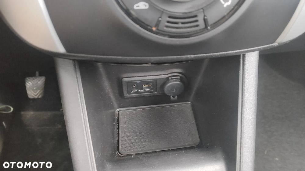 Kia Venga - 16