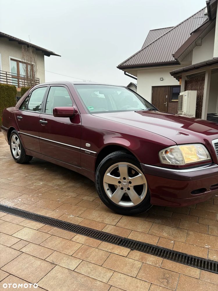 Mercedes-Benz Klasa C 200 T Elegance - 2