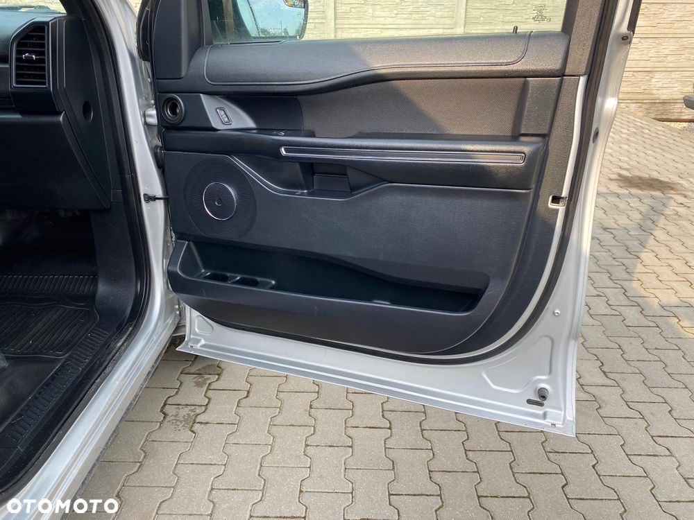 Ford Expedition - 20