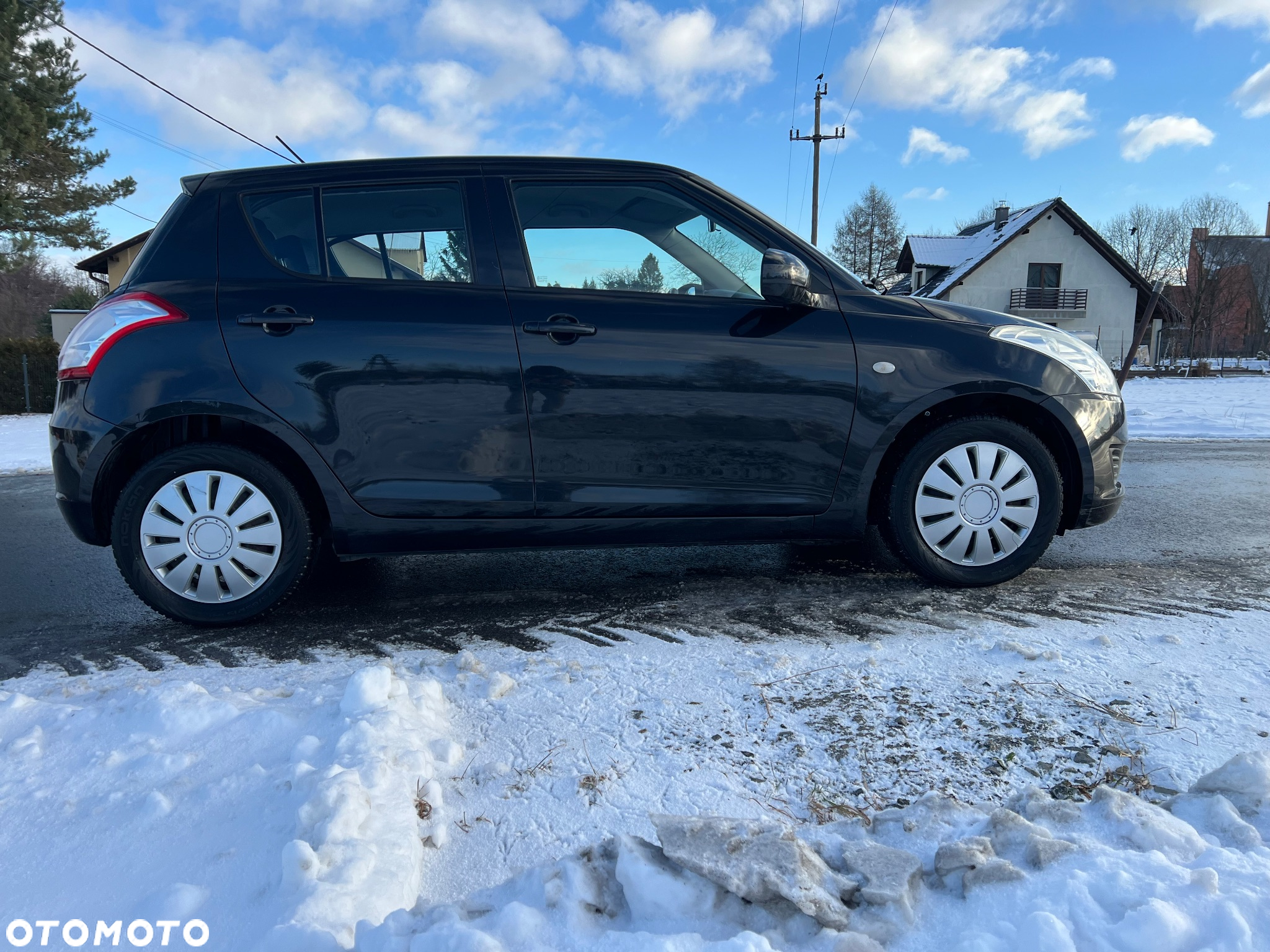 Suzuki Swift - 4