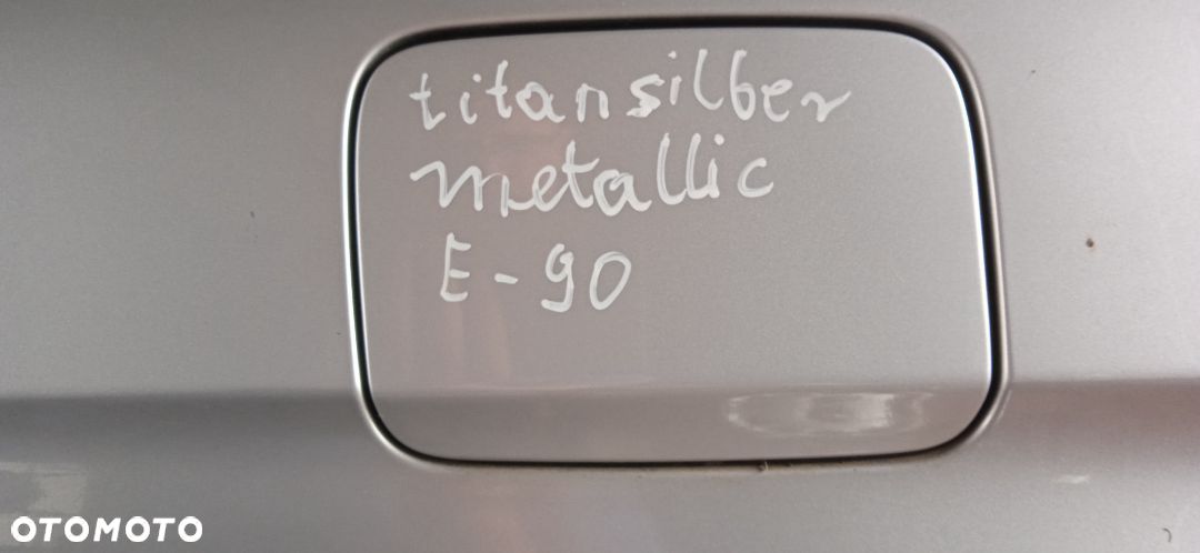 Klapka wlewu paliwa BMW E91 Titansilber Metalic - 1
