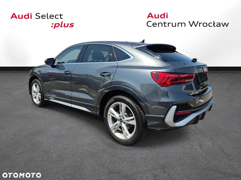 Audi Q3 Sportback - 4