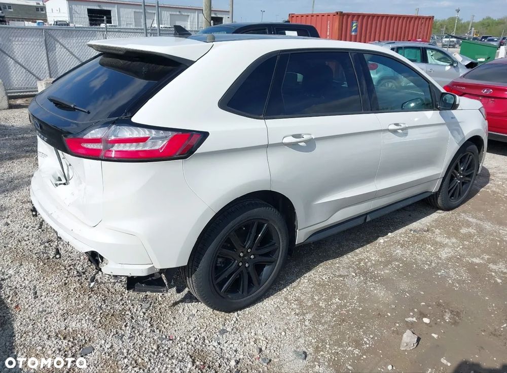 Ford Edge - 7