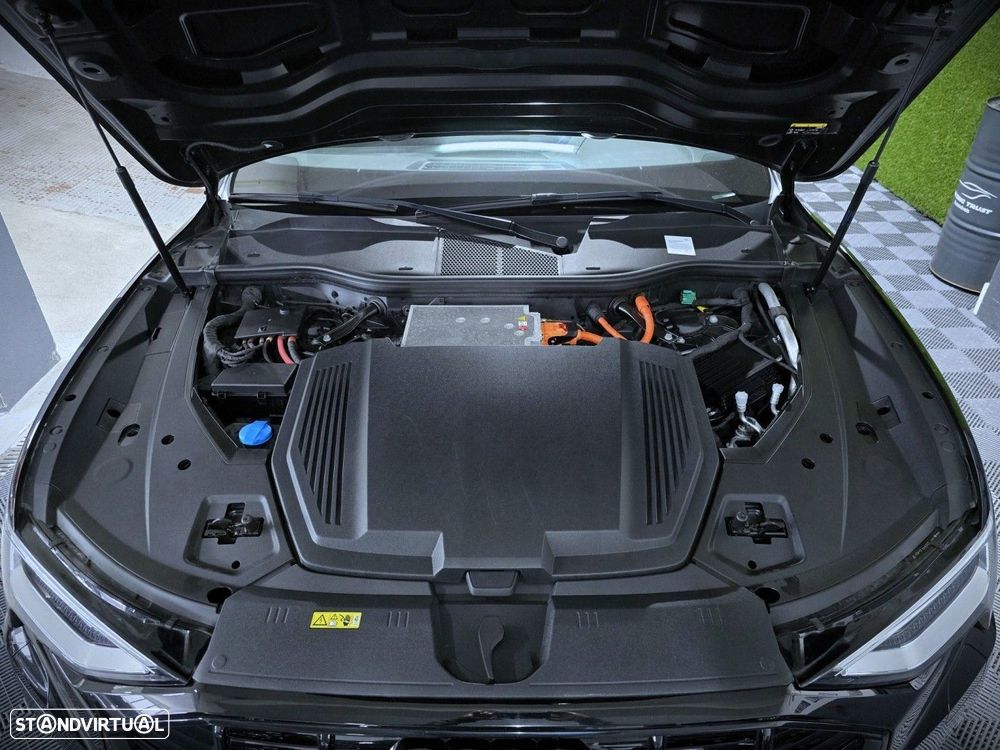 Audi e-tron 55 quattro S line - 35