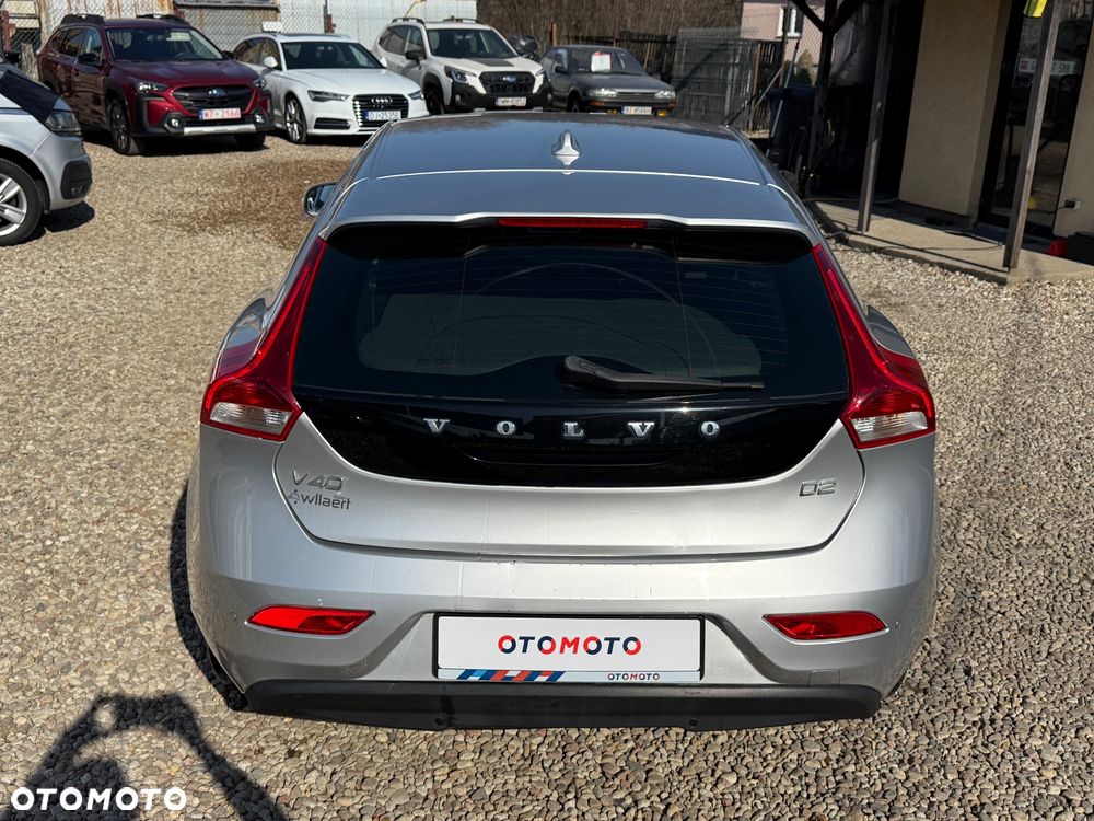 Volvo V40 D2 Kinetic - 9