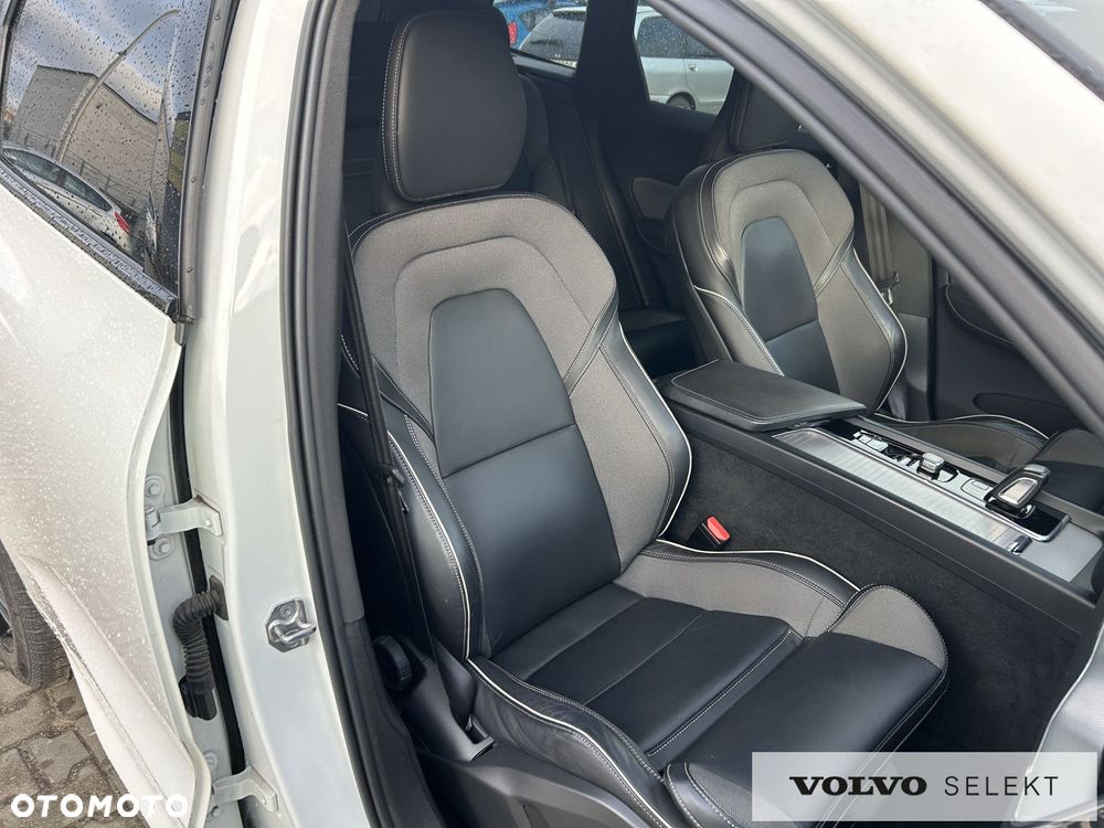 Volvo XC 60 - 22
