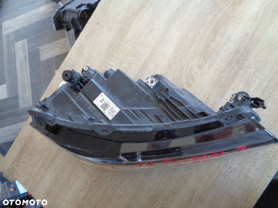 VW T-CROSS LAMPA PRAWA PRZÓD EUROPA - 4