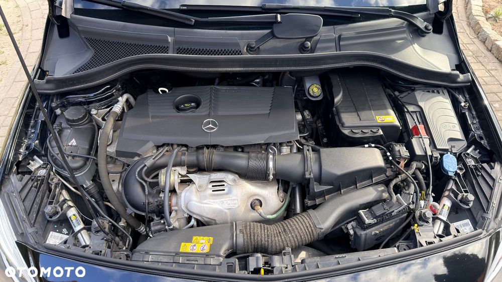 Mercedes-Benz Klasa B 180 BlueEFFICIENCY Edition Style - 14