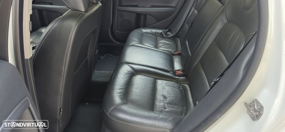 Volvo XC 70 2.0 D4 Momentum Geartronic - 24
