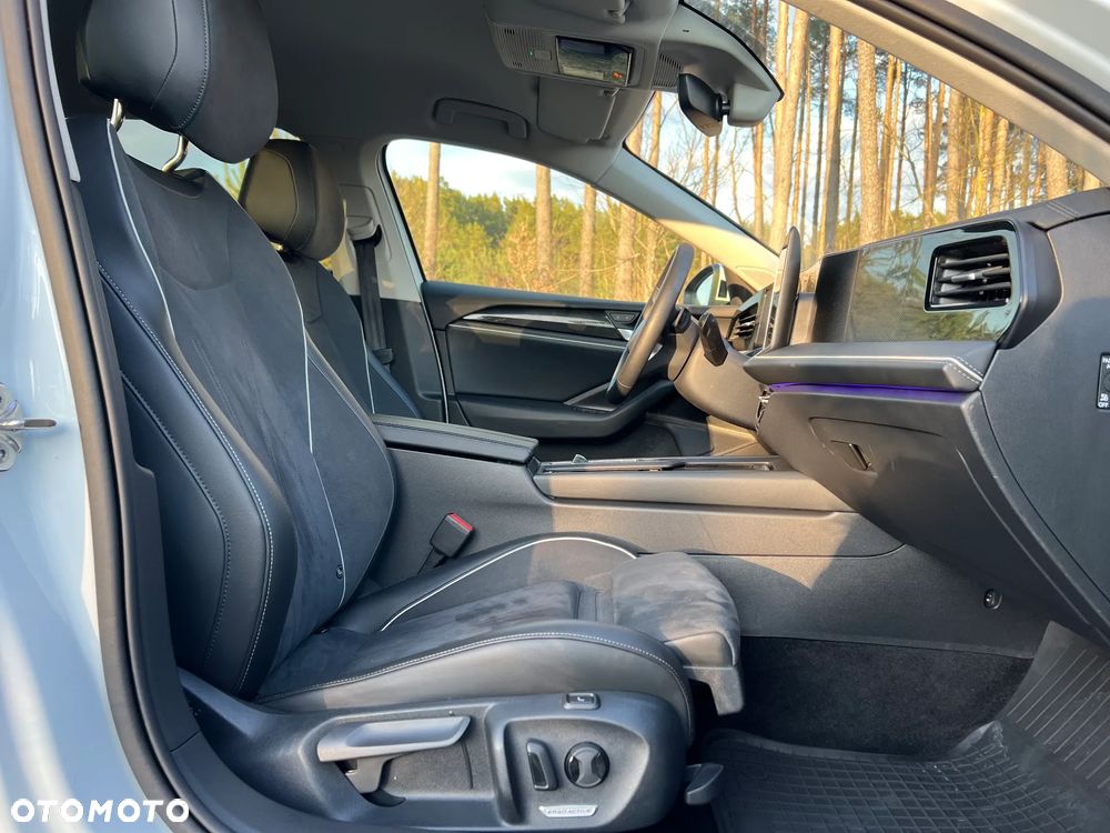 Volkswagen Passat - 23