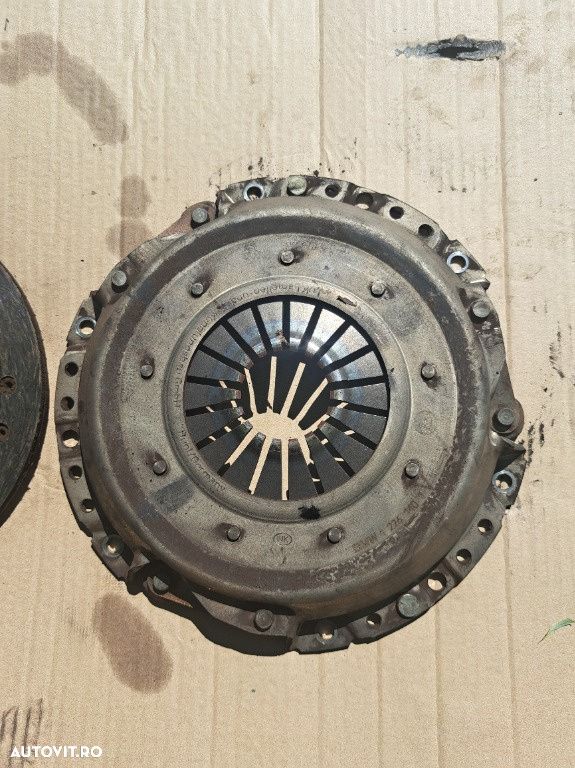 Kit set ambreiaj complet ( disc, placa presiune, rulment, volanta ) Original BMW E30 E36 E28 E34 E39 1223473 - 3