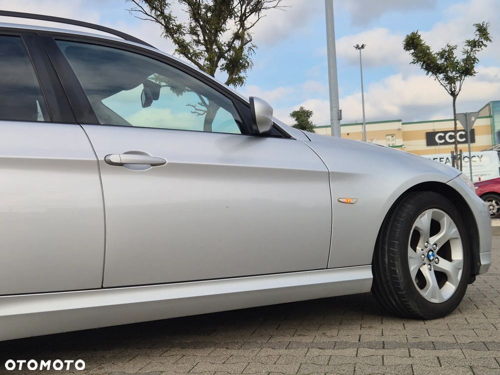 BMW Seria 3 - 25
