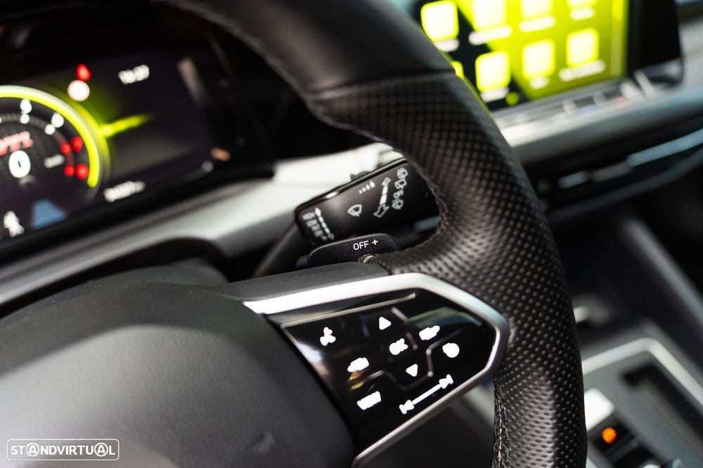 VW Golf 2.0 TSI GTI DSG - 29