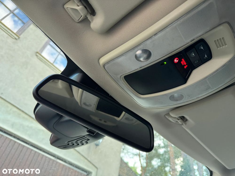 Volvo XC 60 - 38
