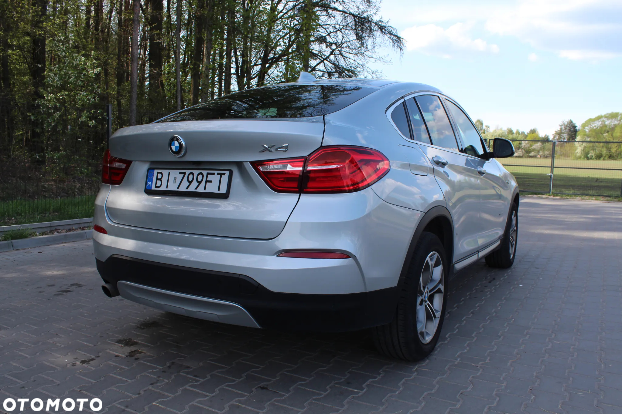 BMW X4 xDrive20i xLine - 9