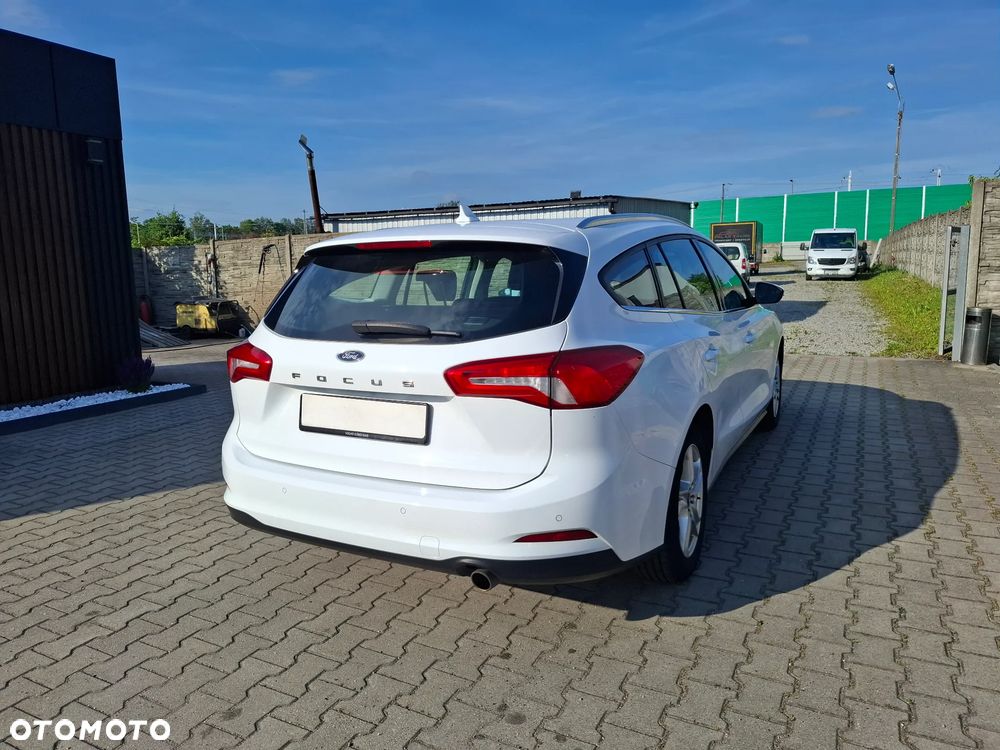 Ford Focus - 22