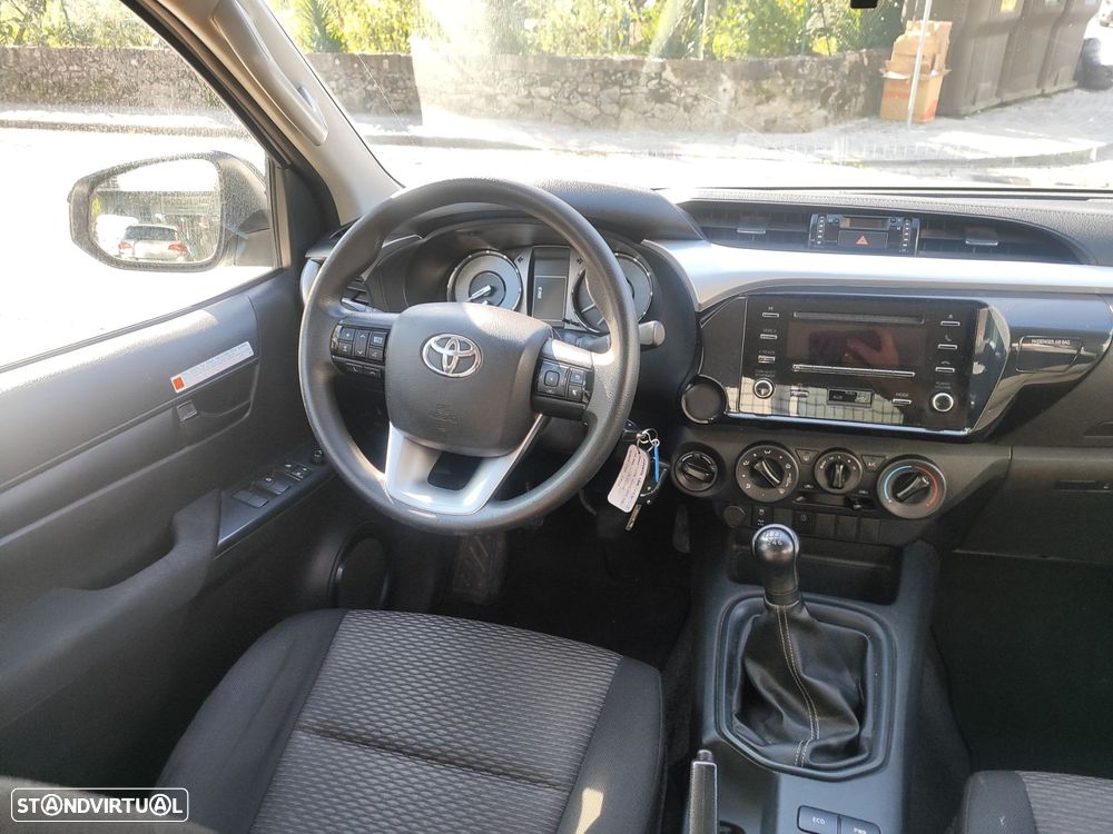 Toyota Hilux 2.4 D-4D 4WD CD CH - 7