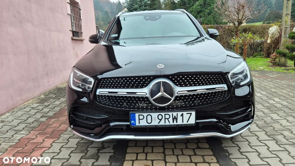 Mercedes-Benz GLC 220 d 4Matic 9G-TRONIC AMG Line Plus - 32