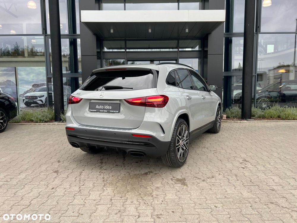 Mercedes-Benz GLA 200 4-Matic AMG Line - 16