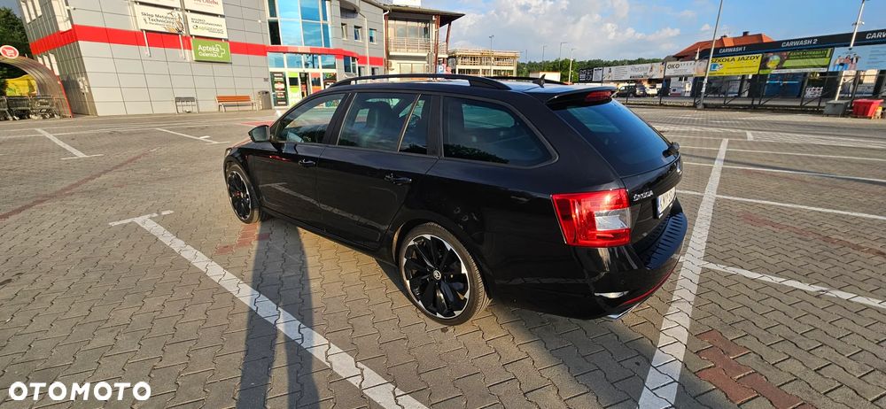 Skoda Octavia 2.0 TDI DSG RS - 8
