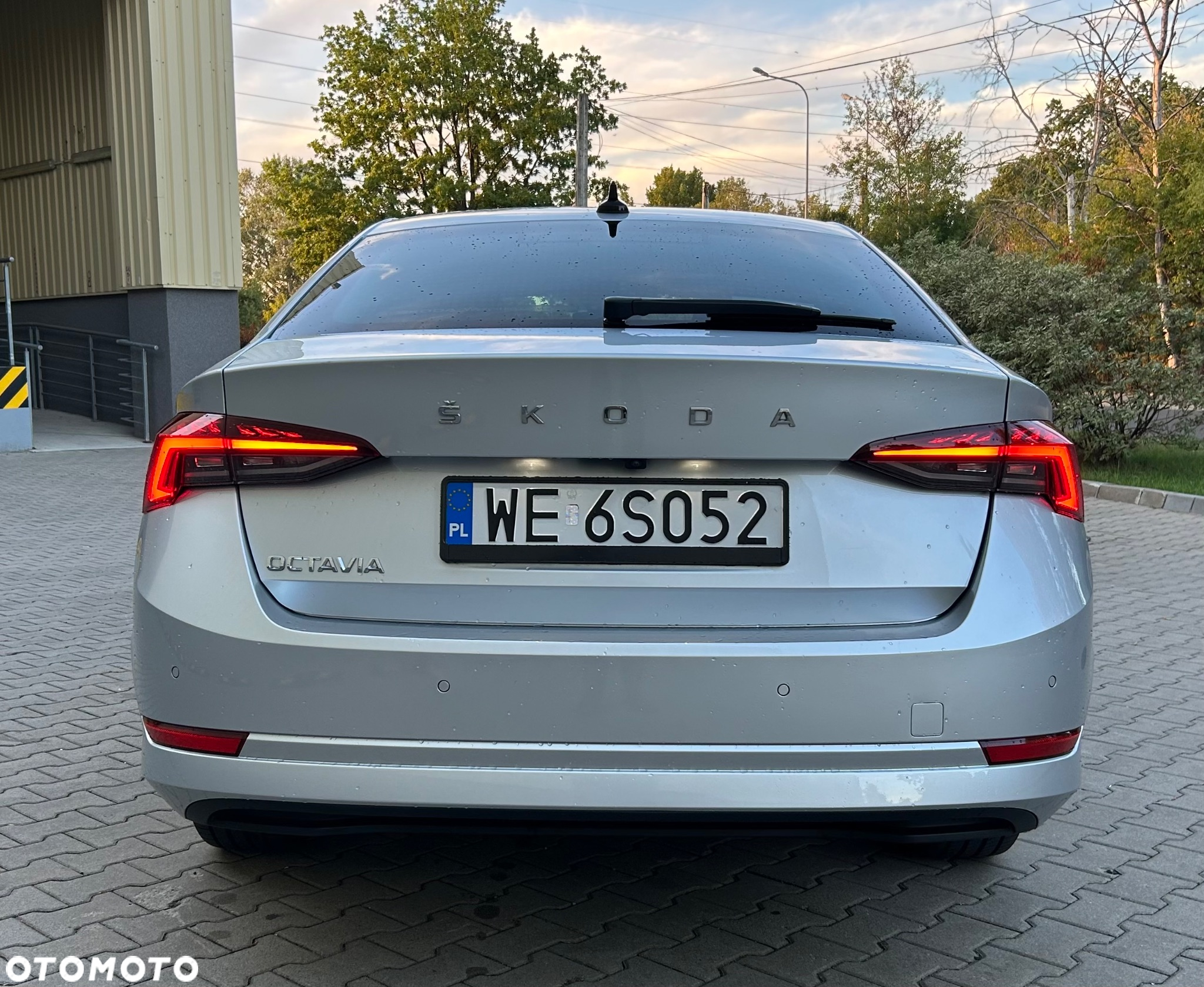 Skoda Octavia 2.0 TDI Ambition DSG - 6