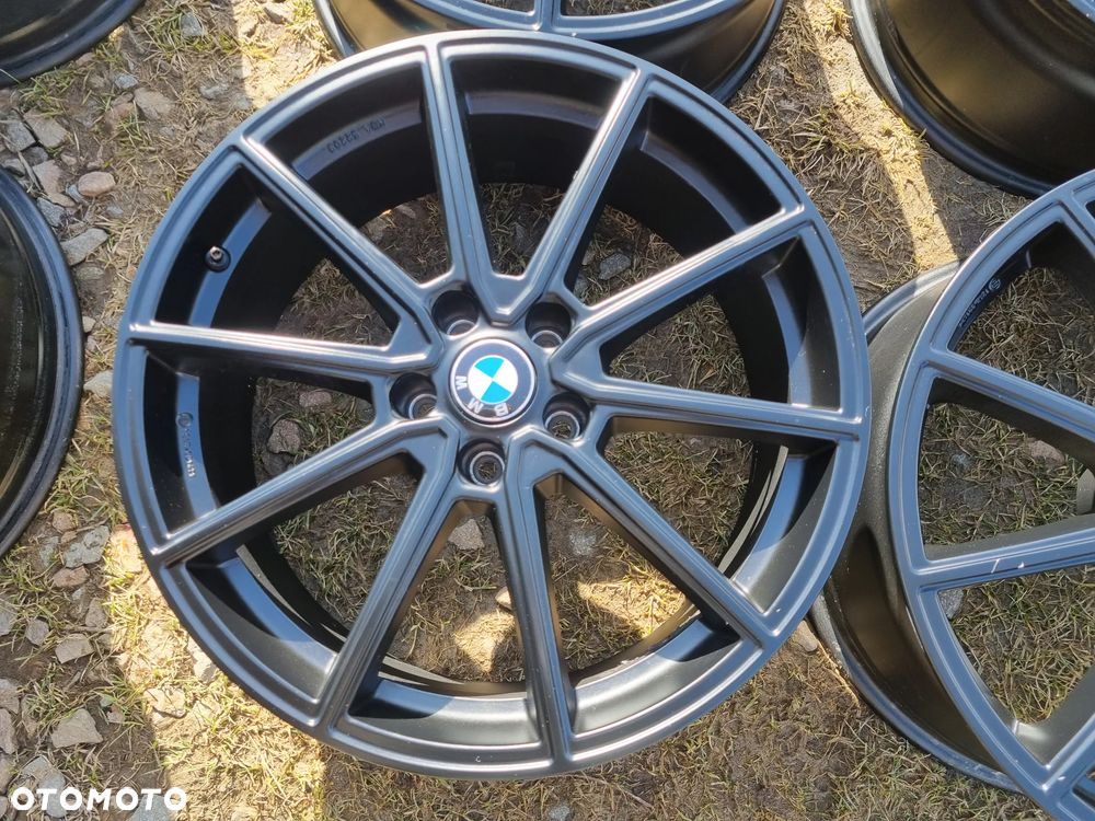 BMW 8 G14,G15,G16,BMW 5 G30,BMW3 G20 alu 8X19 ET26 5X112 bdb stan - 2