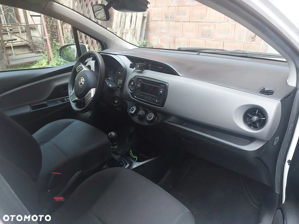 Toyota Yaris - 5