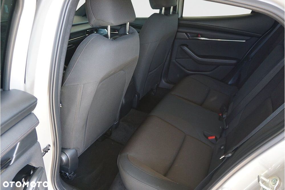 Mazda 3 - 8