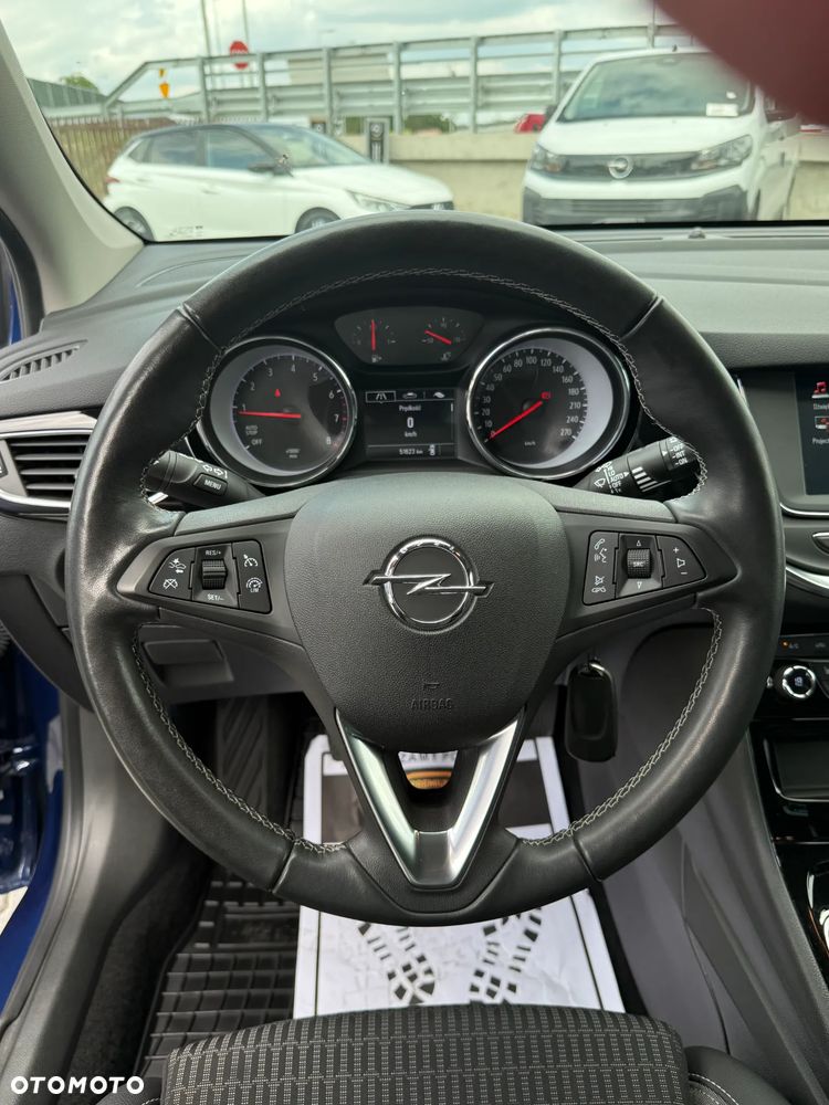Opel Astra 1.2 T Elegance S&S - 11
