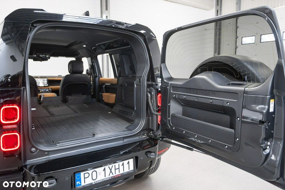 Land Rover Defender - 23
