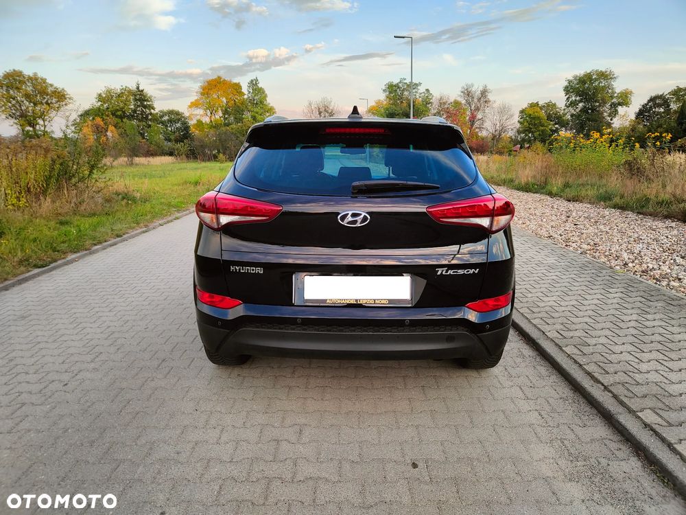 Hyundai Tucson blue 1.7 CRDi 2WD Passion Plus - 12