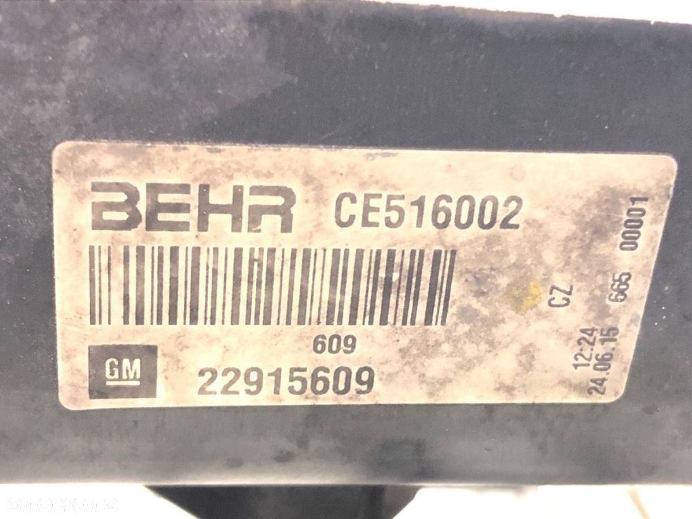 OBUDOWA WENTYLATORÓW  OPEL INSIGNIA A (G09) 2008 - 2017 2.0 CDTI (68) 88 kW [120 KM] olej napędowy - 4