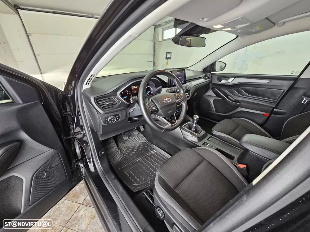Ford Focus SW 1.0 EcoBoost Connected - 25