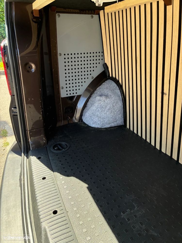 VW Transporter - 30