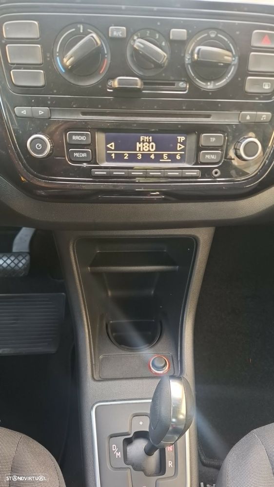 VW Up! 1.0 Move Auto - 15