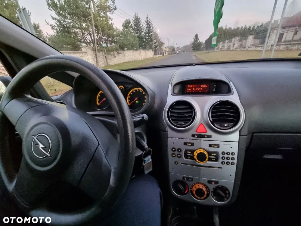 Opel Corsa 1.2 16V Enjoy - 20